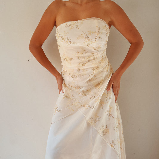 Strapless White Bridal Gown With Shiny Details