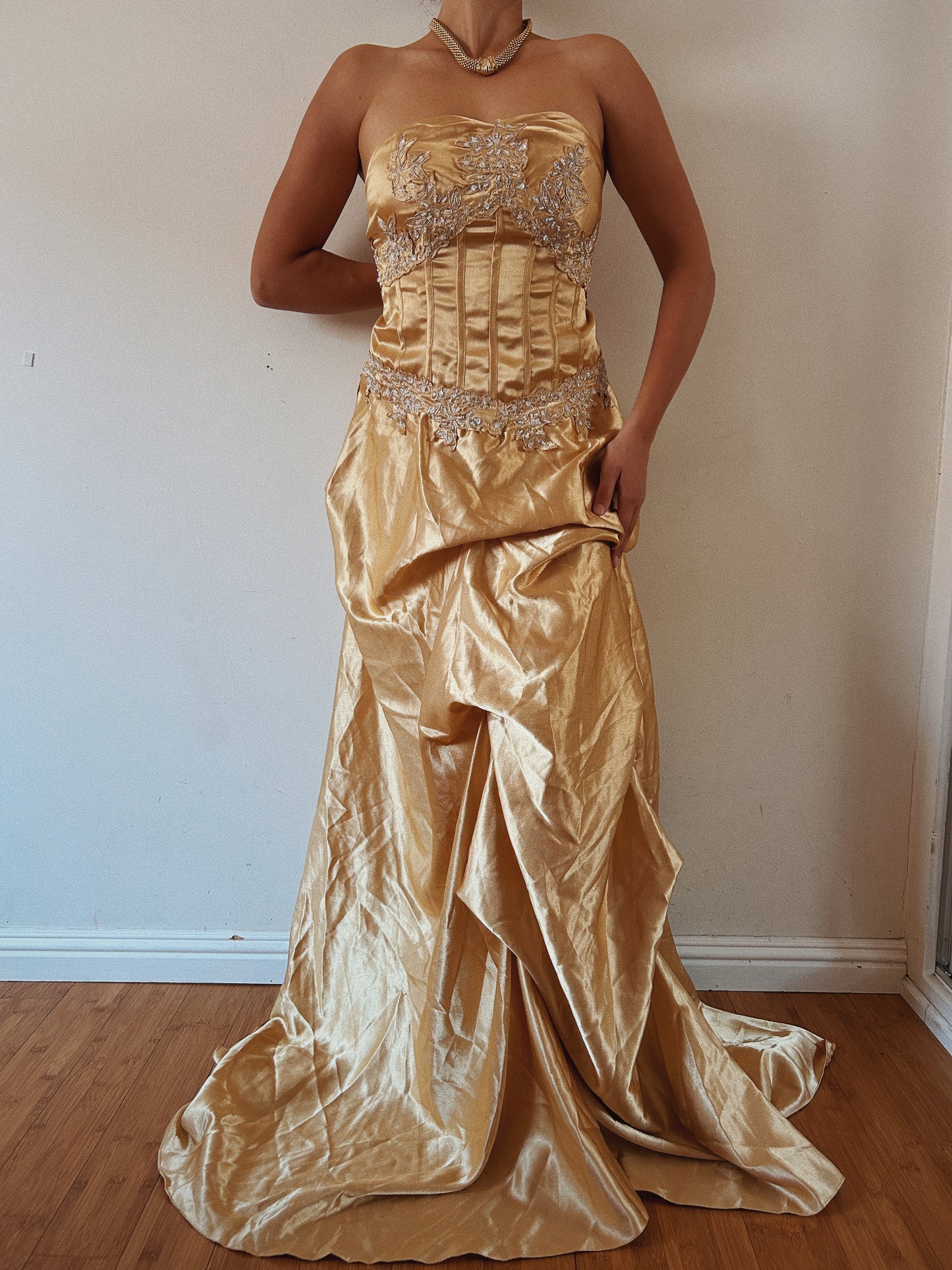 Golden Strapless « Belle » Gown