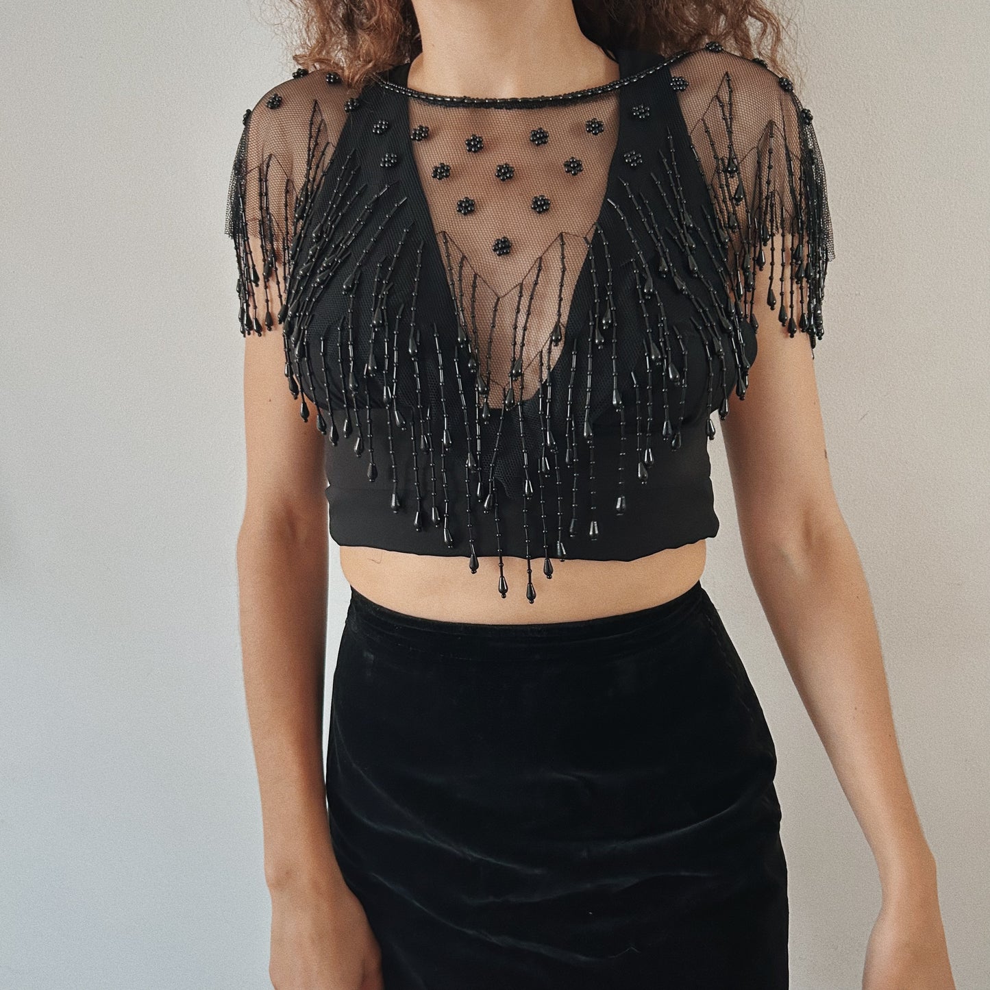 Mesh Embellished Shoulder Vail