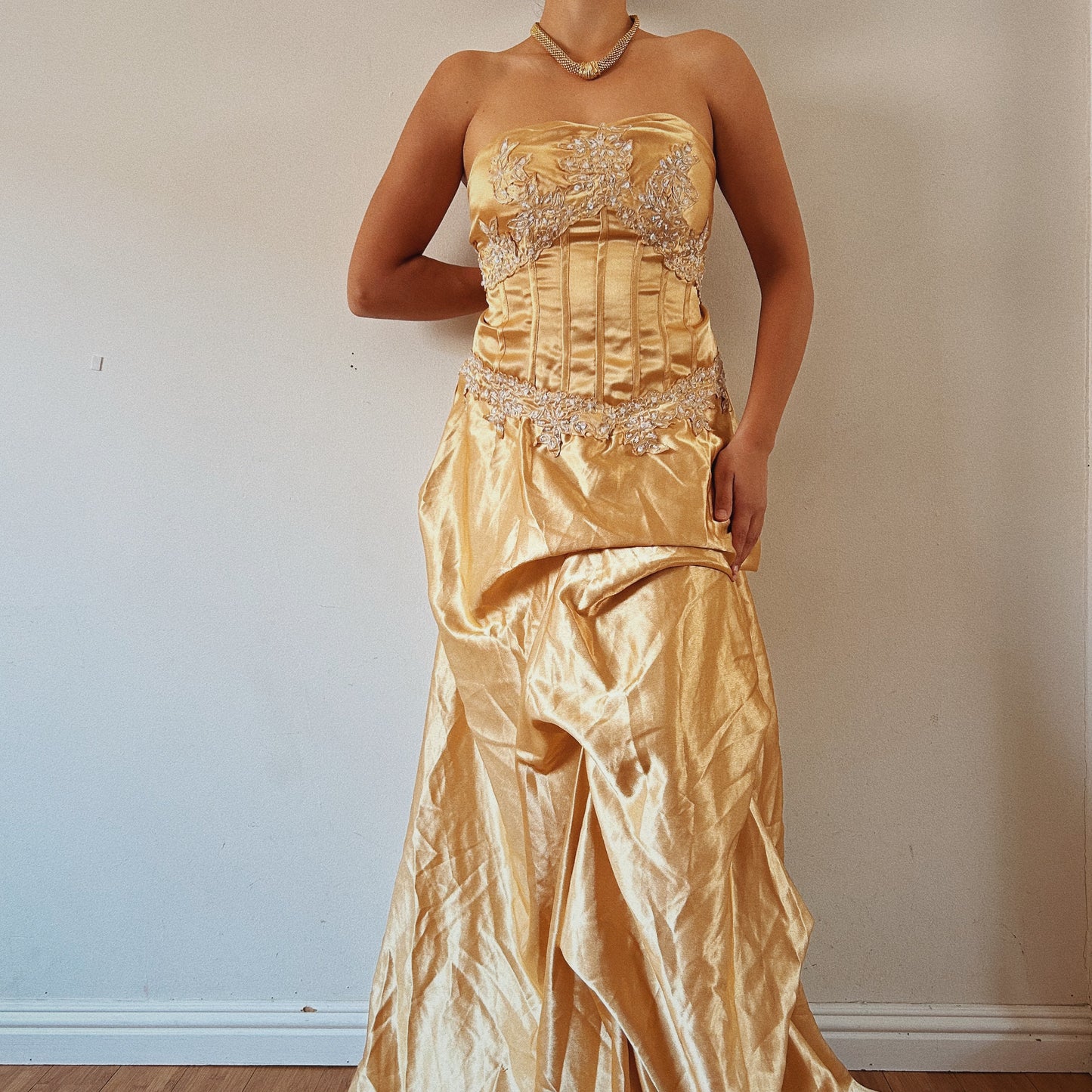 Golden Strapless « Belle » Gown