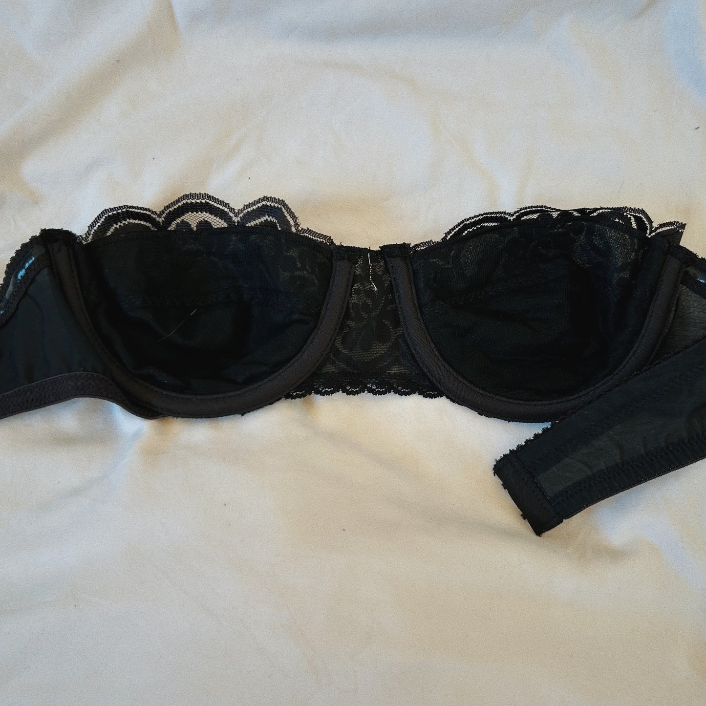 Vintage Strapless Lace Bra