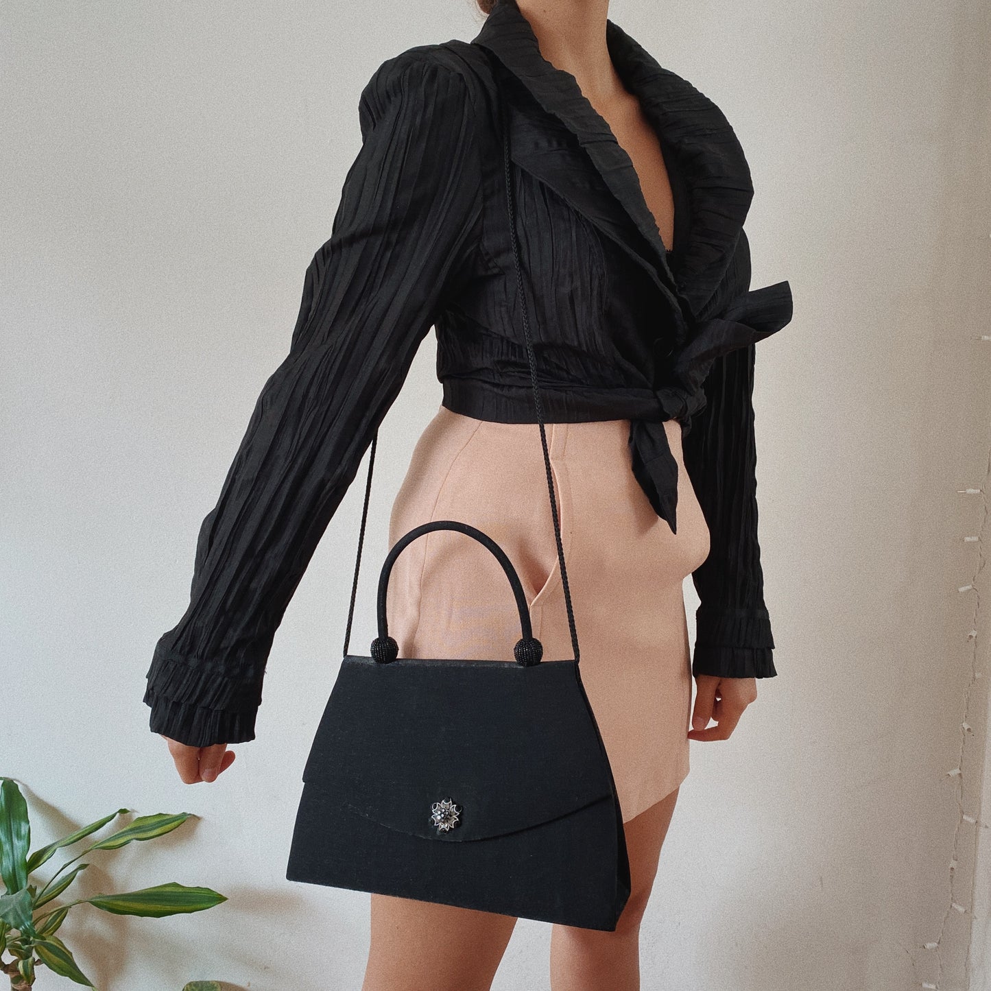 90s Vintage Chic Black Bag